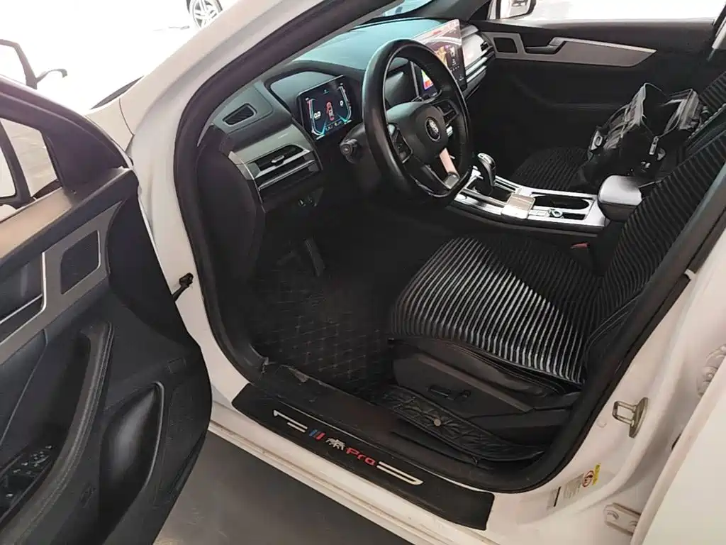 BYD Qin Pro 2019 2018 1.5TI Automatic Smart Connect Prestige Edition