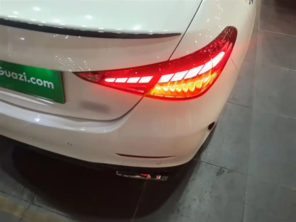 Mercedes-Benz C-Class 2024 Facelift III C 260 L Night Sport Edition фото 8