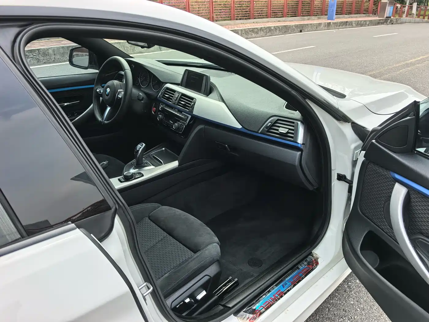 BMW 4 Series 2017 425i Gran Coupe Leading M Sport Package фото 22