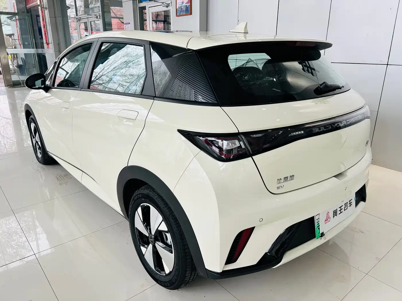 BYD Dolphin 2023 420km Fashion Edition фото 6