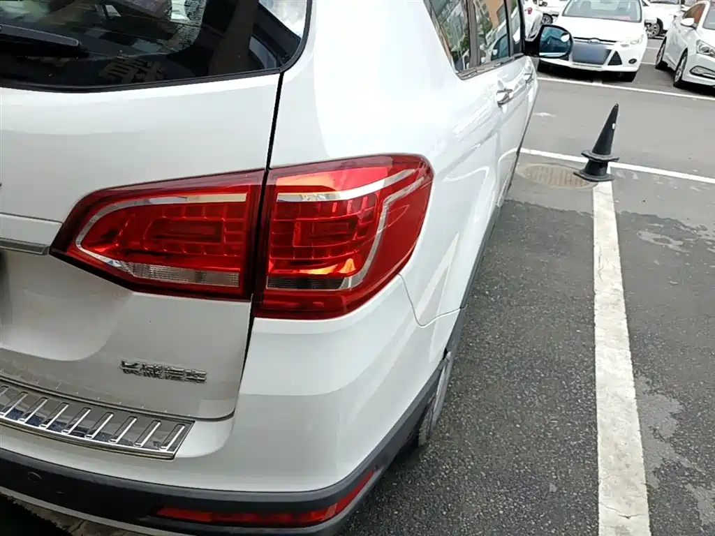 Haval H6 2015 Sport Edition 1.5T Manual 2WD Elite фото 8