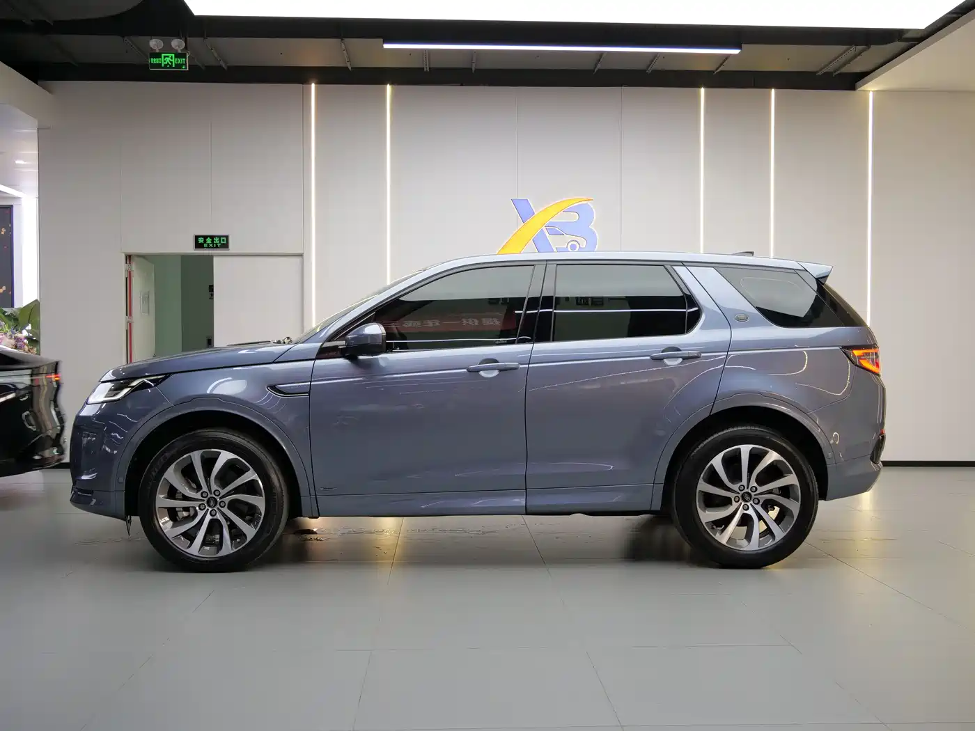 Land Rover Discovery Sport 2020 249PS R-Dynamic Performance Tech 7-seater фото 7