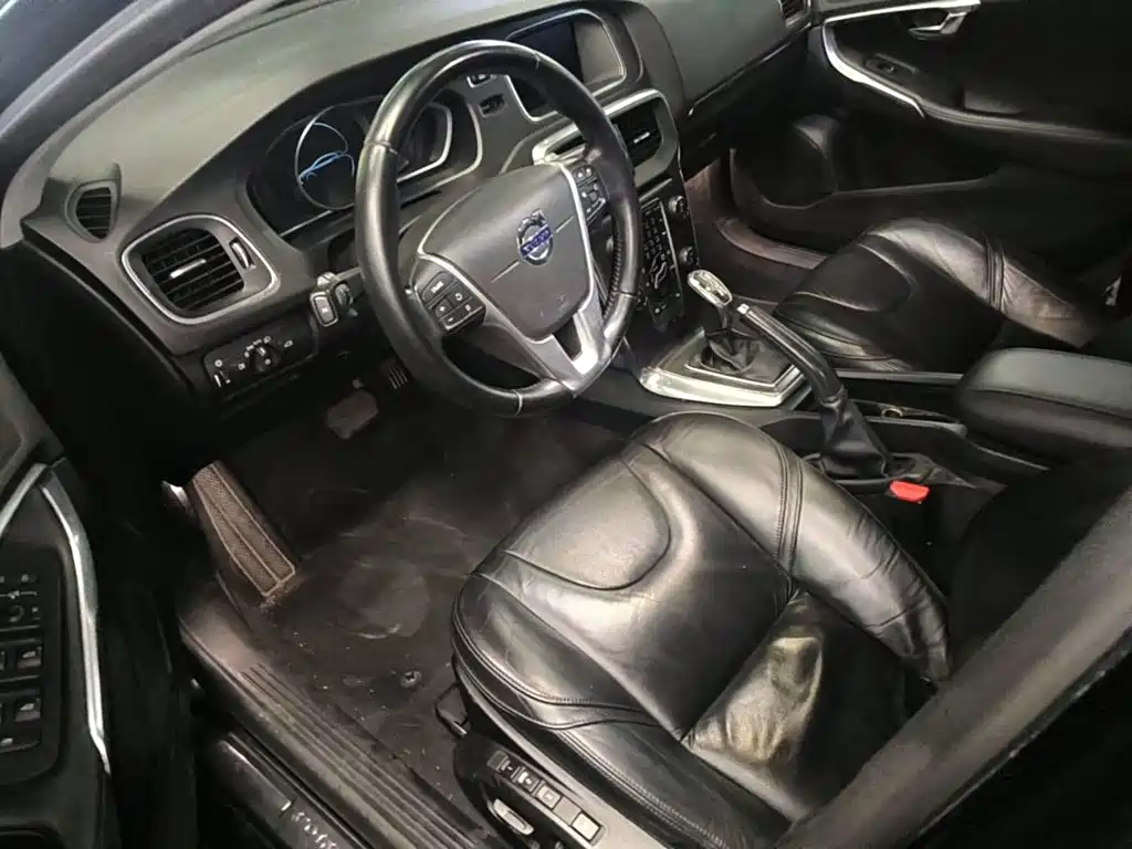Volvo V40 2013 2013 2.0T Elegance Edition