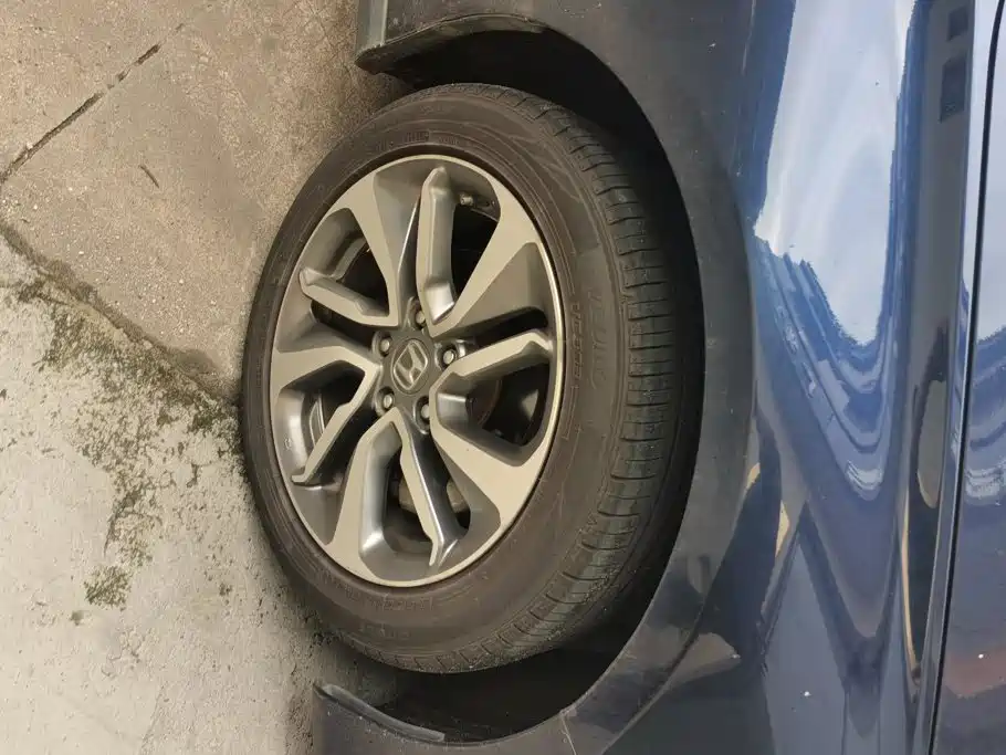 Фото 6 - Honda Inspire