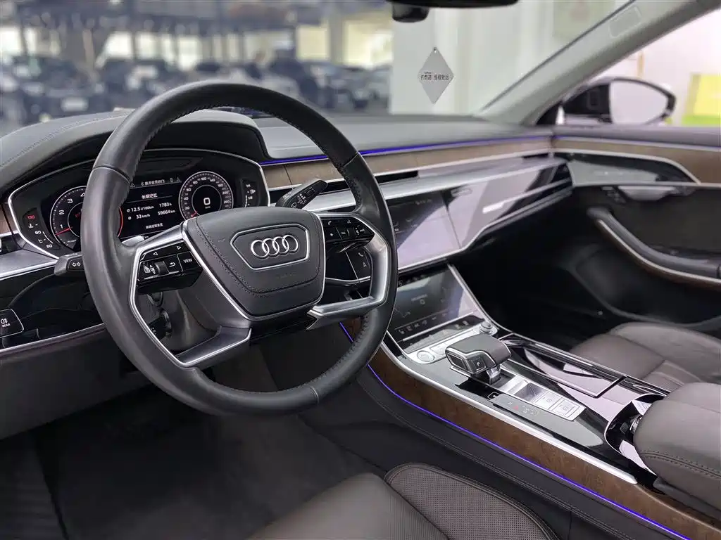 Audi A8 2019 Facelift Plus A8L 55 TFSI quattro Luxury фото 6