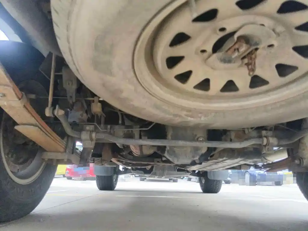 Nissan Paladin 2011 2008 2.4L 2WD Standard