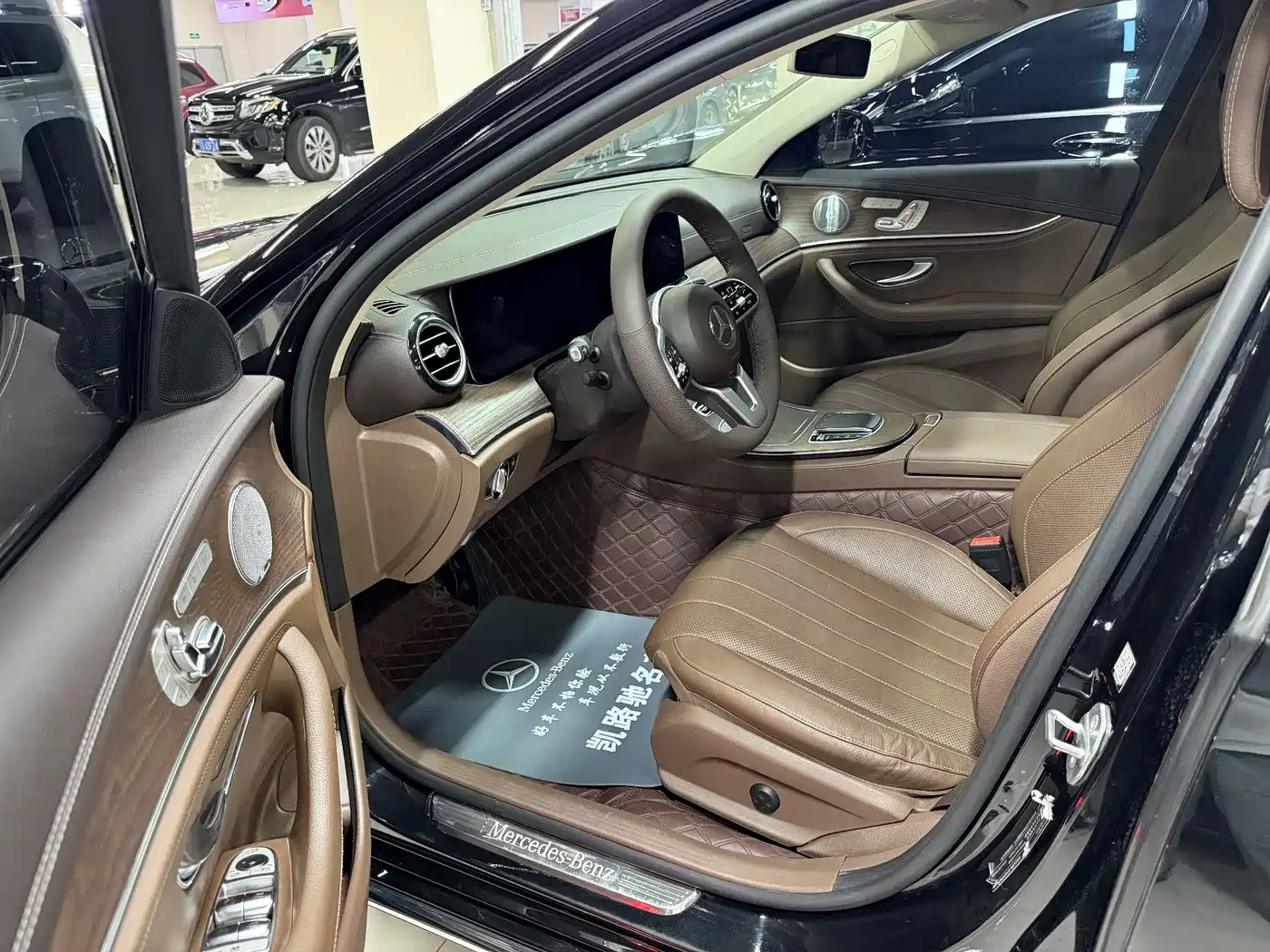 Mercedes-Benz E-Class 2020 Facelift E 300 L Exclusive фото 4