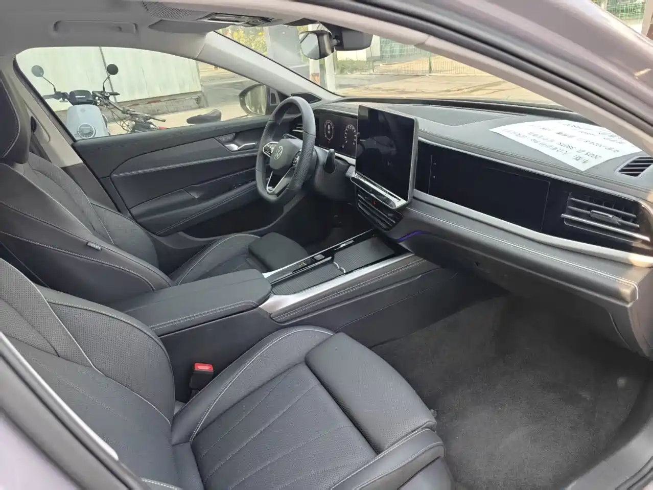 Volkswagen Passat 2025 Model Pro 380TSI Starlight Dragon Premium Edition фото 5