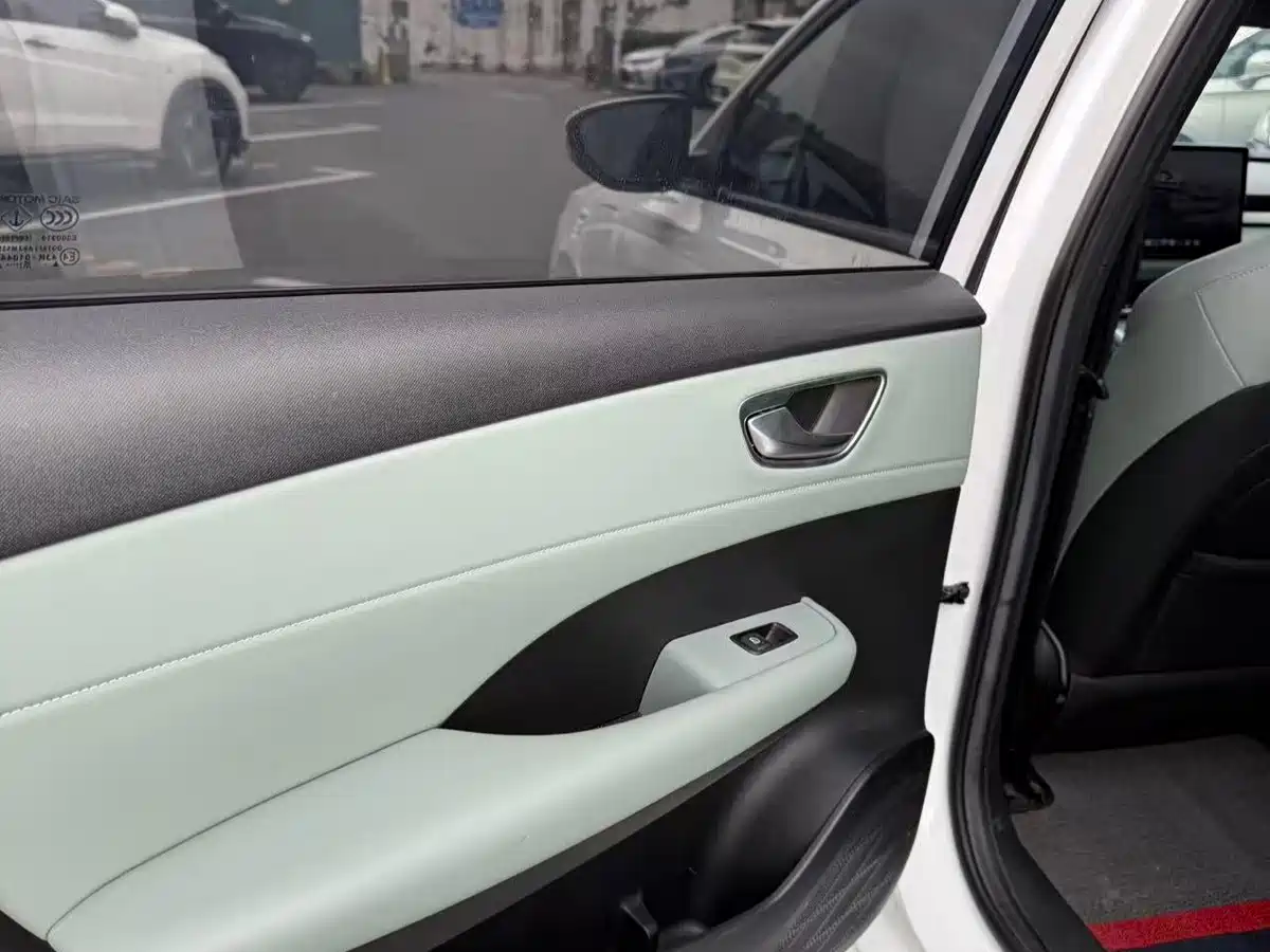 Roewe D6 2025 2025 520km Comfort Edition