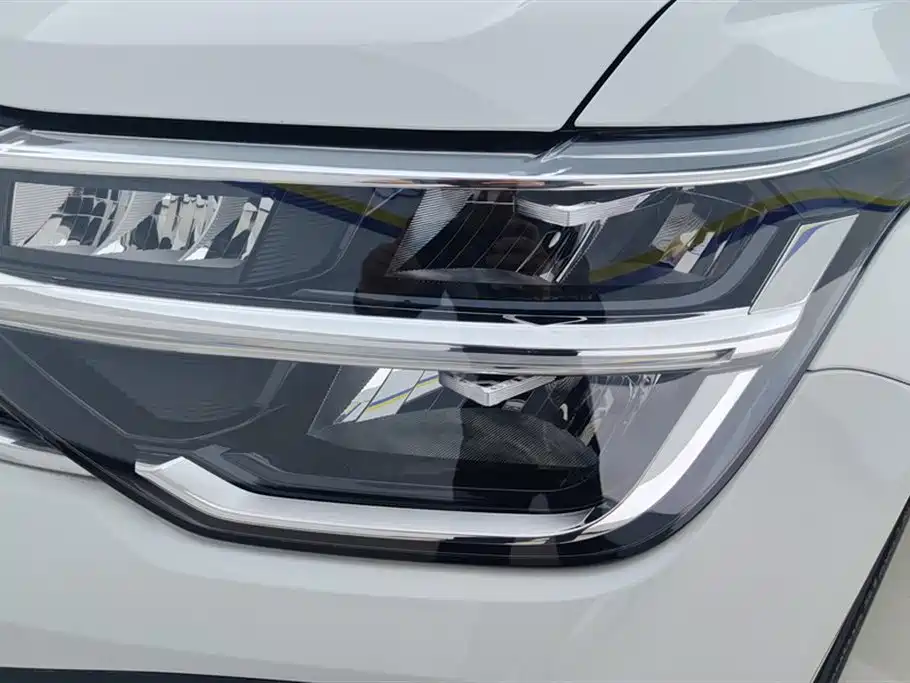 VOLKSWAGEN TUYUE