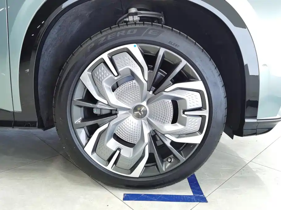 Hongqi Tian Gong 08 2025 2025 680 Ultra AWD