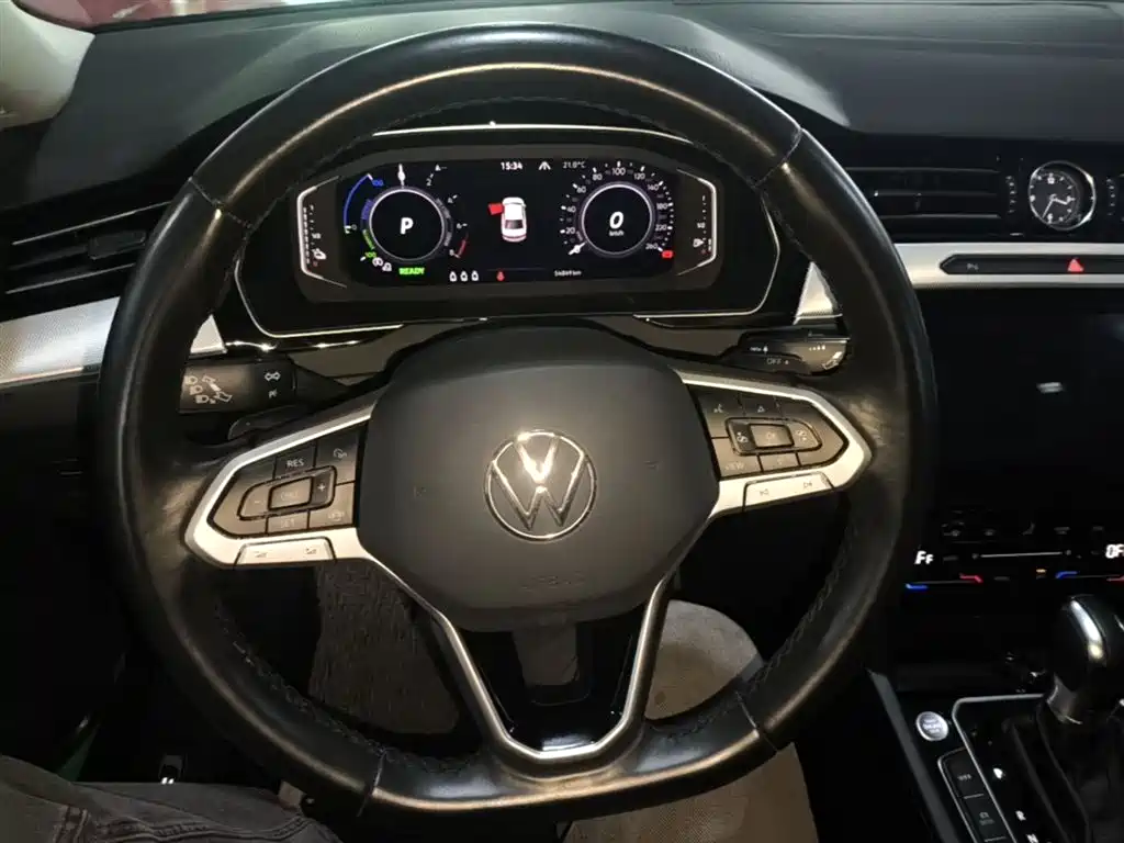 Volkswagen Magotan GTE Plug-in Hybrid 2022 GTE Luxury фото 11