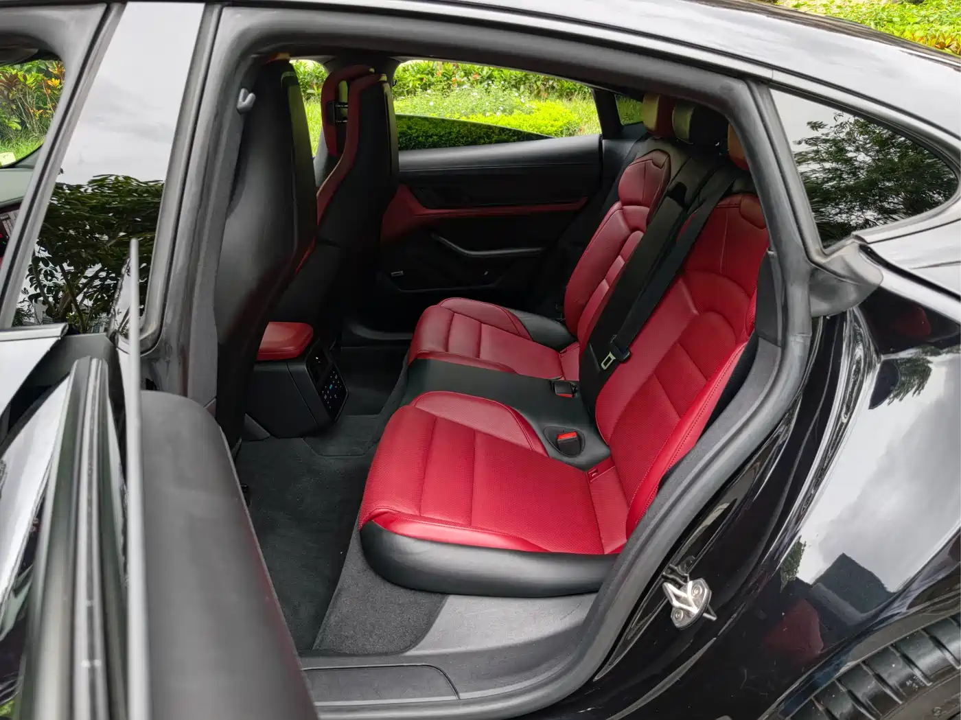 Porsche Taycan 2020 Taycan фото 12