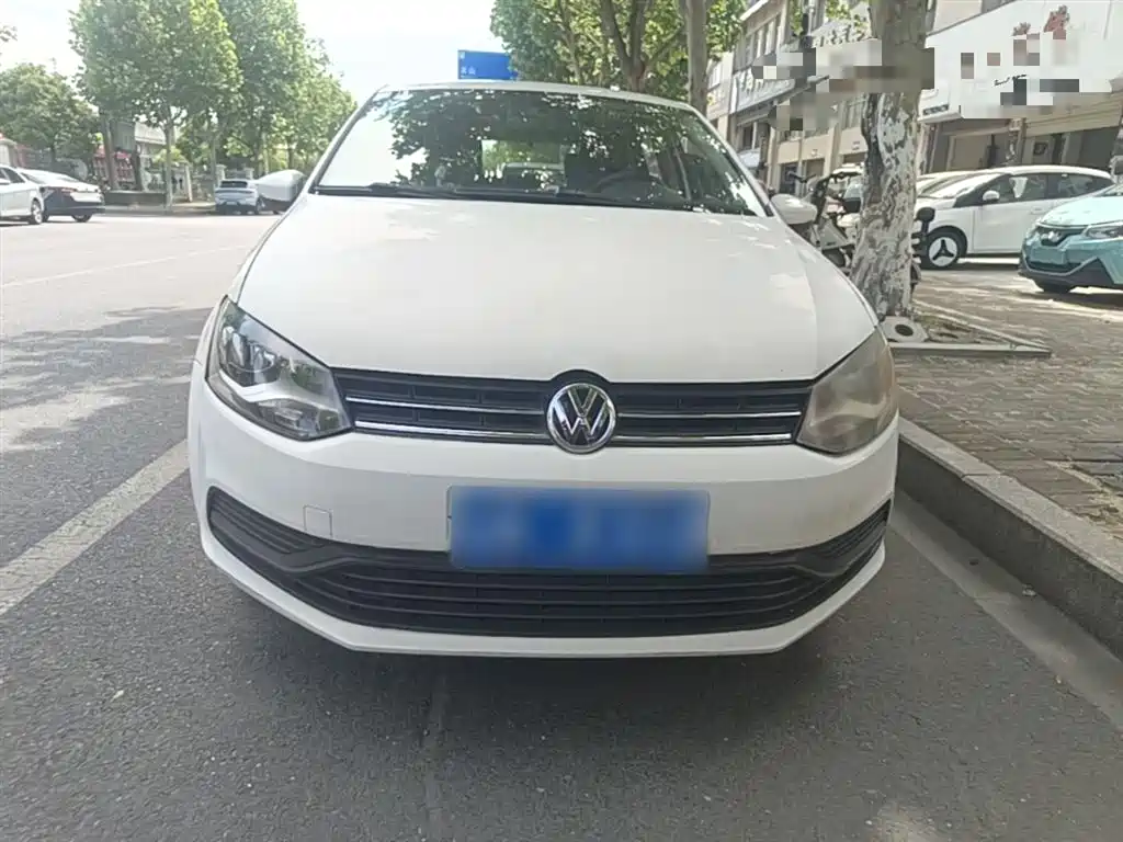 Volkswagen Polo 2016 1.4L Automatic Trend фото 3