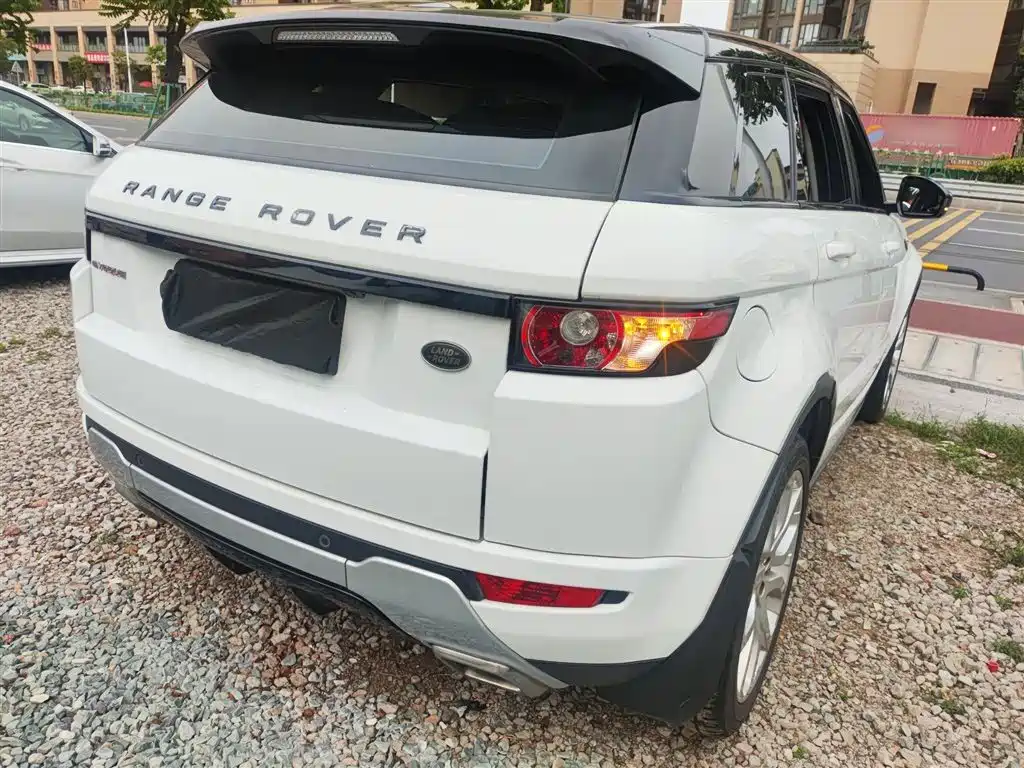 Land Rover Range Rover Evoque (Import) 2014 2.0T 5-door Brilliance Sport фото 5