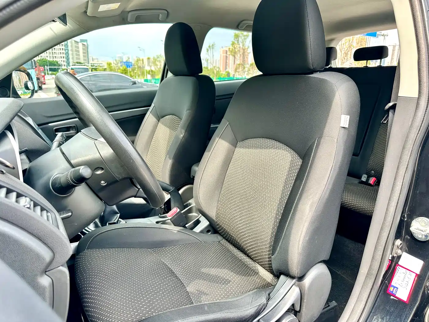 Mitsubishi ASX 2013 2.0L Manual 2WD Comfort фото 23