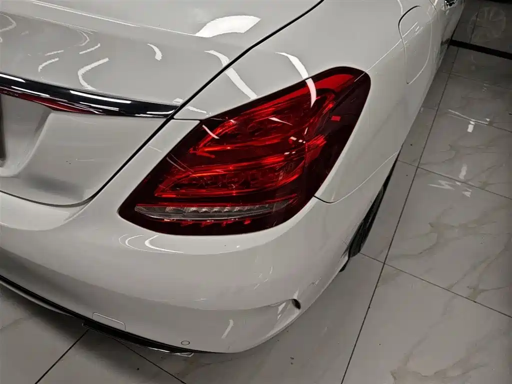 Mercedes-Benz C-Class 2017 Facelift C 200 L Sport Edition фото 8