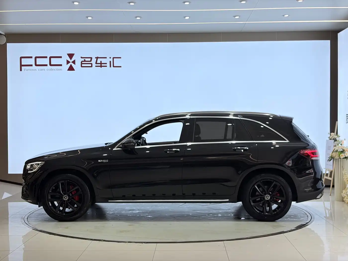Mercedes-Benz GLC 2022 Model GLC 300 L 4MATIC Dynamic Edition фото 4