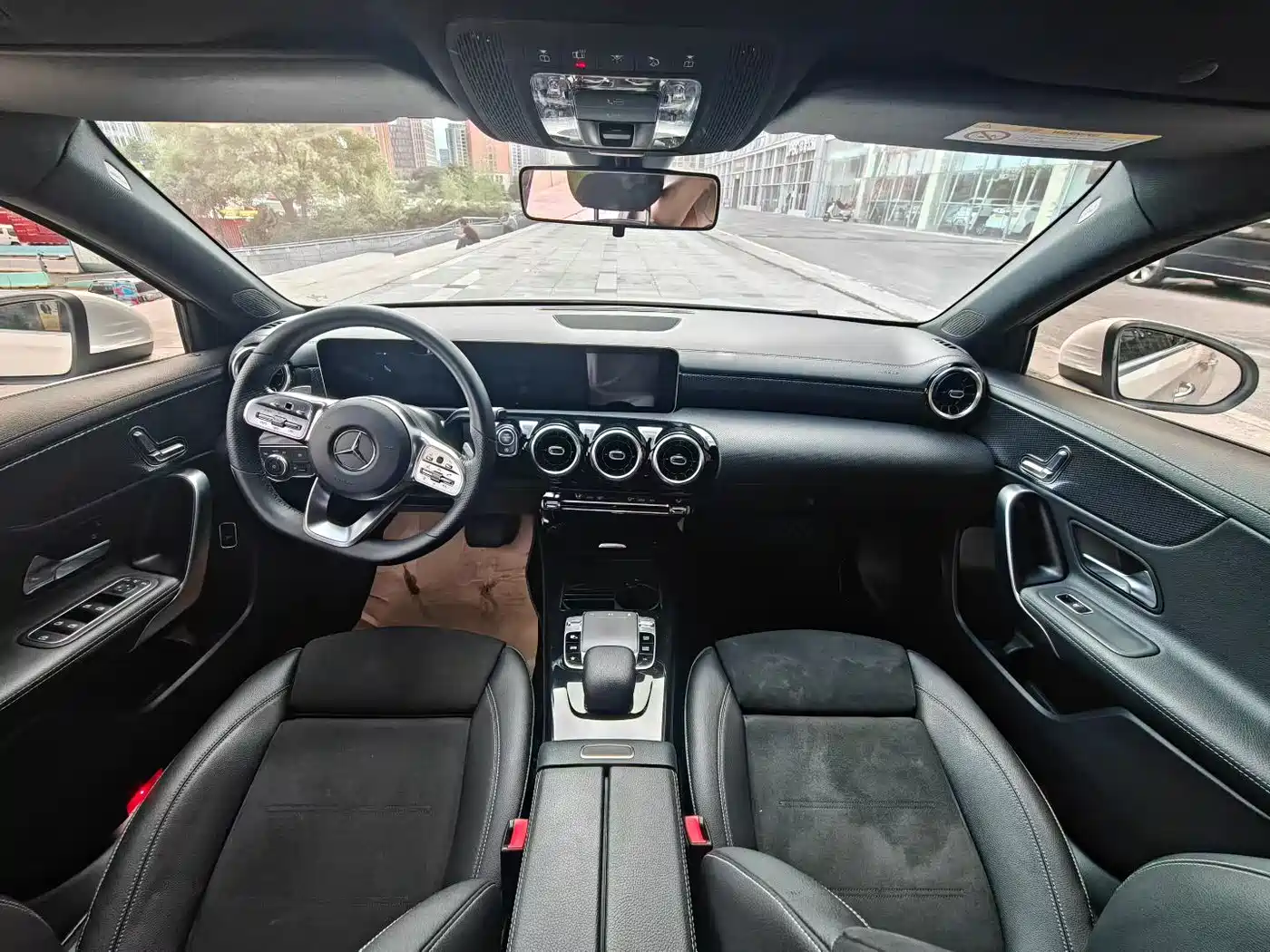 Mercedes-Benz A-Class 2019 A 200 L Sport Sedan фото 8
