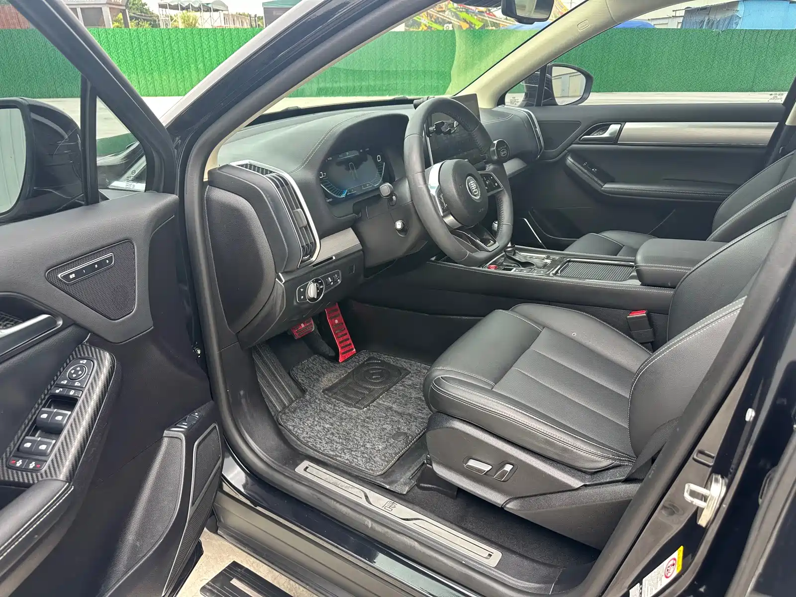 Фото 8 - BYD Tang