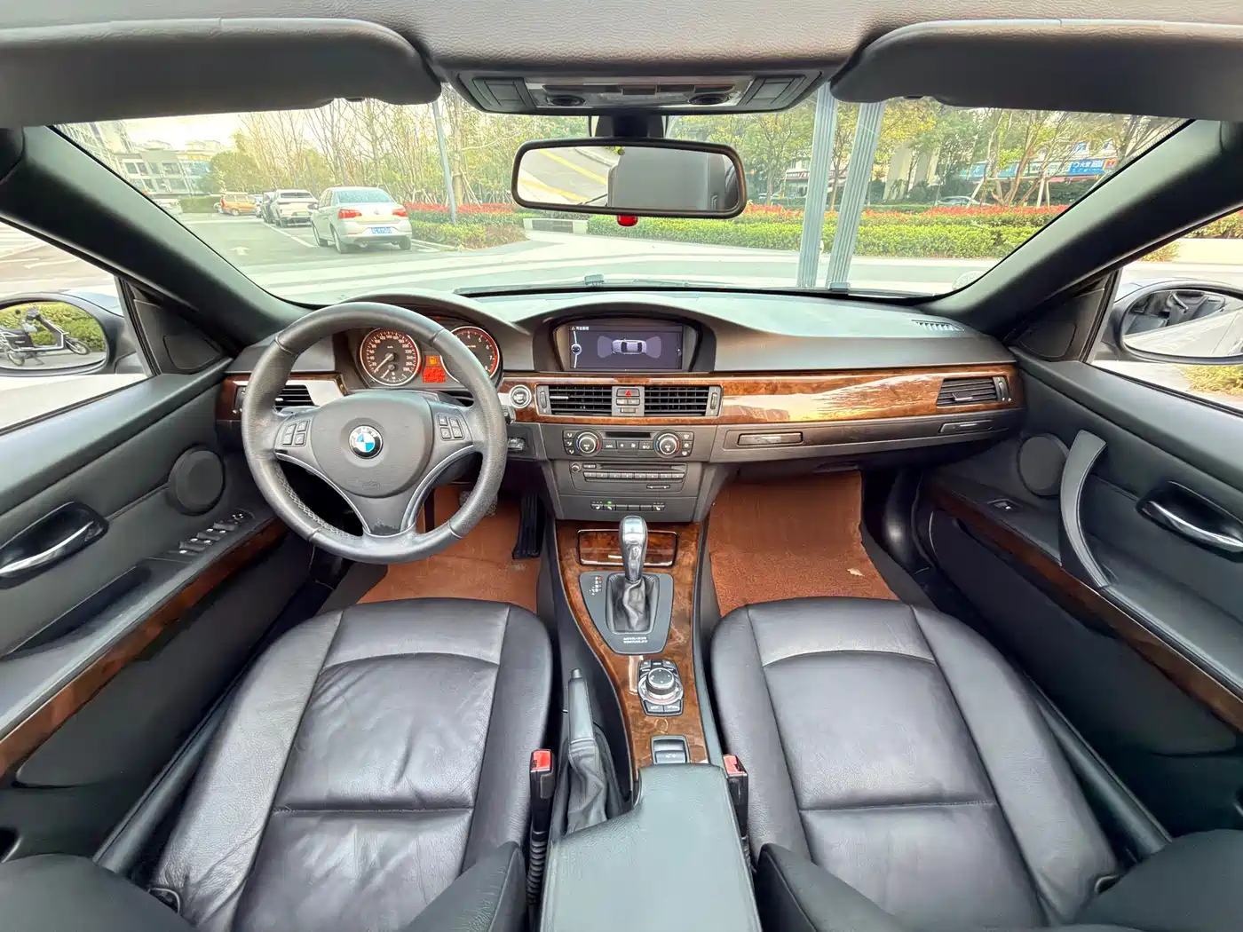BMW 3 Series (Import) 2009 Model 330i Convertible фото 6