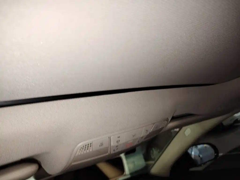 Photo 18 - Mercedes-Benz E-Class