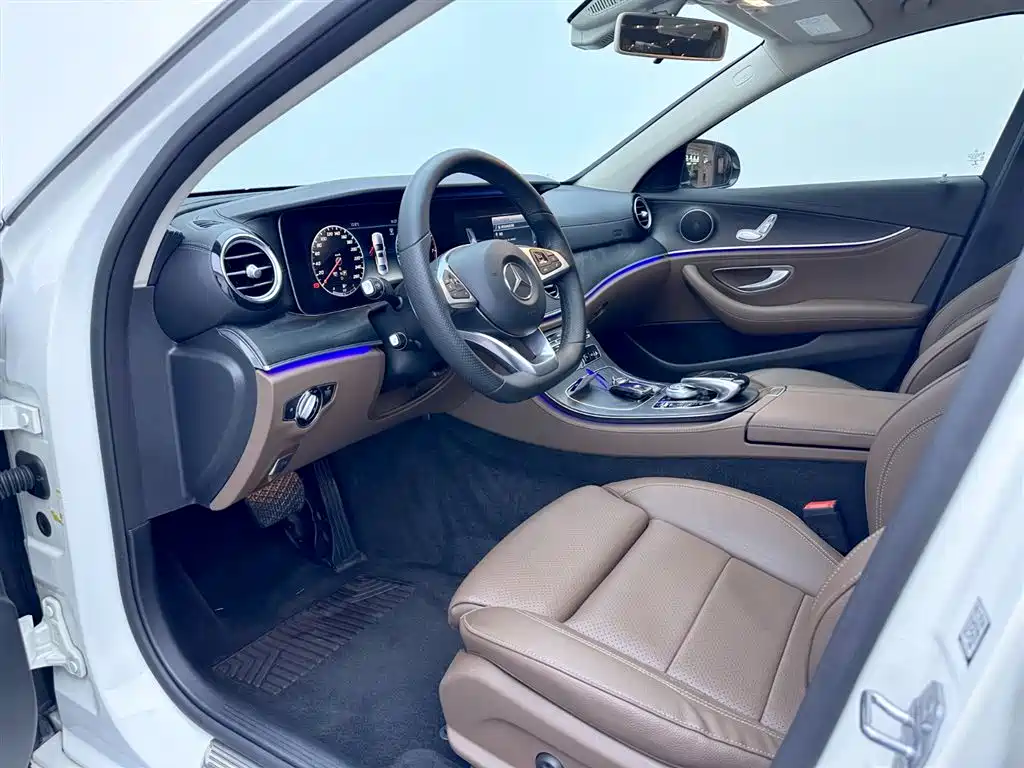 Mercedes-Benz E-Class 2018 E 200 L Sport фото 6