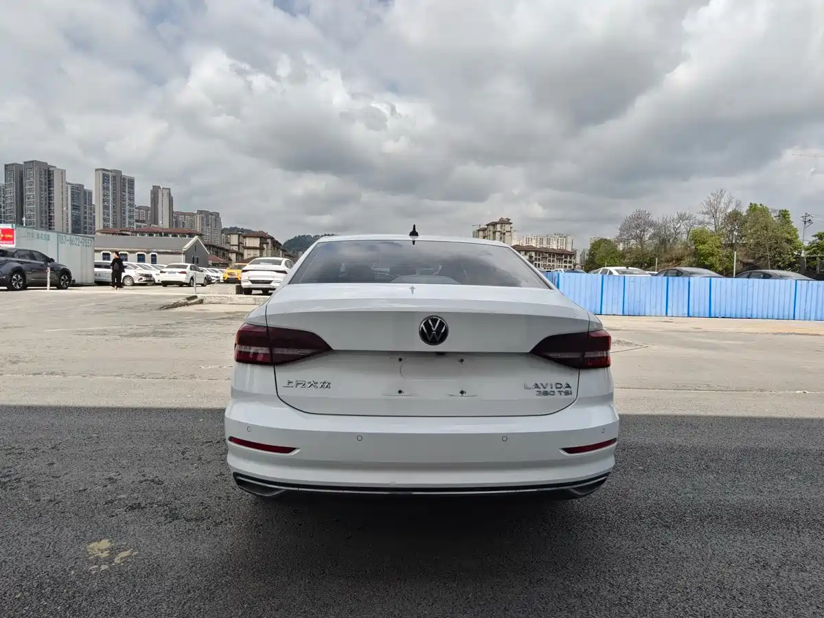 Volkswagen Lavida 2022 280TSI DSG Comfort Edition фото 10