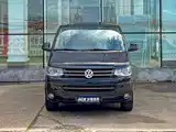 Фото 2 - Volkswagen Multivan