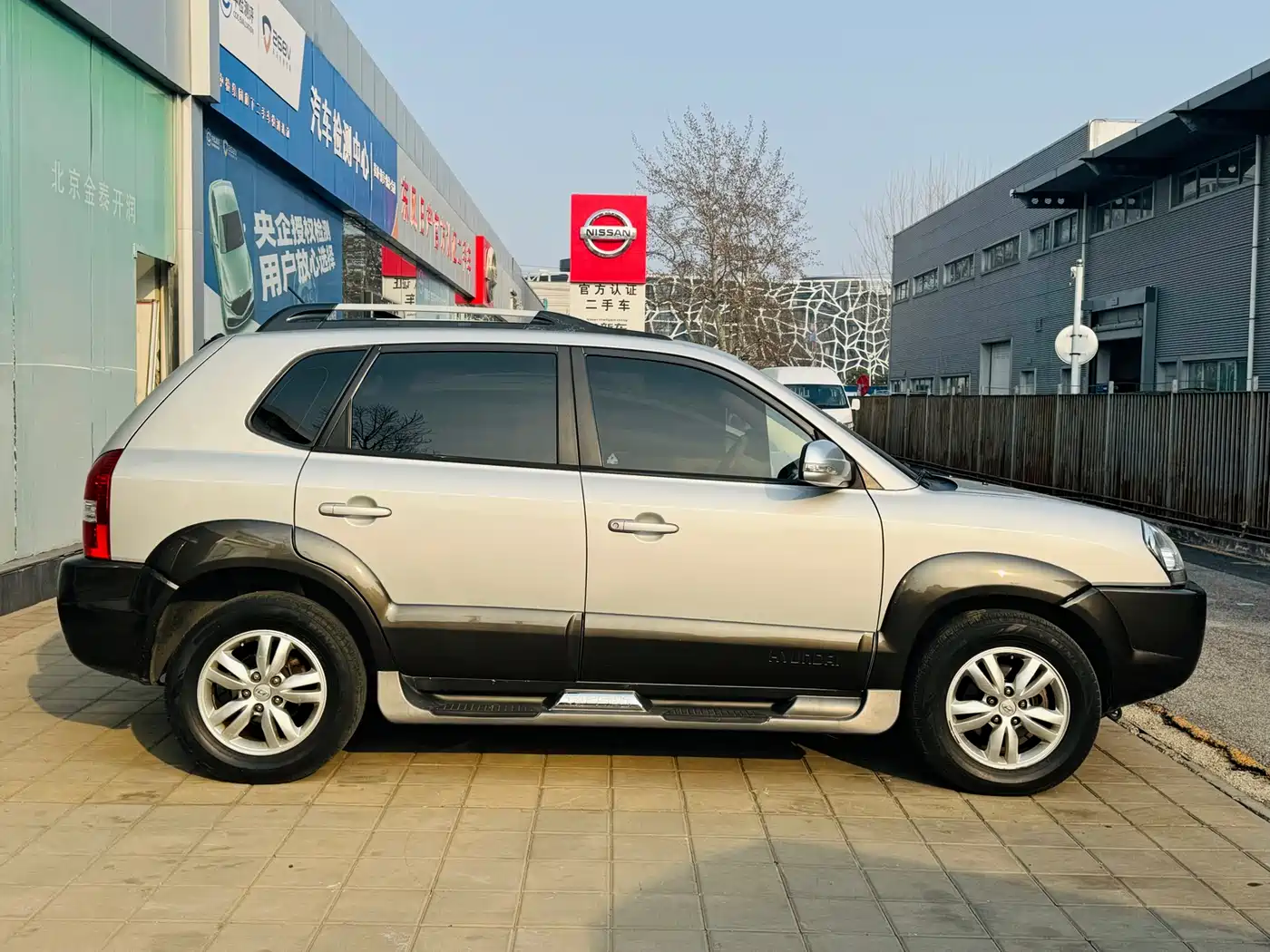Hyundai Tucson 2009 2.0L Automatic 2WD Sunroof фото 16