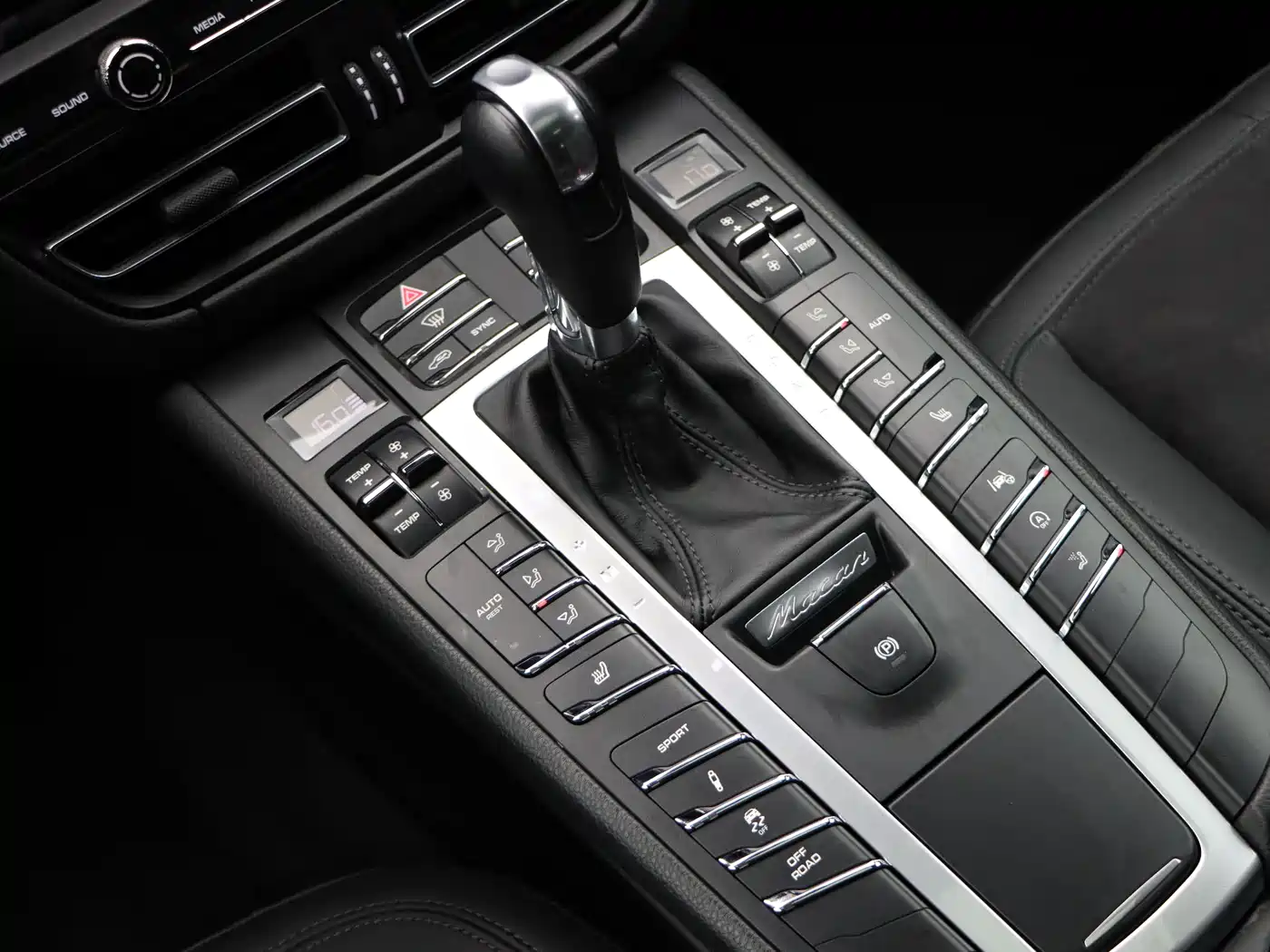 Porsche Macan 2020 Macan 2.0T фото 14