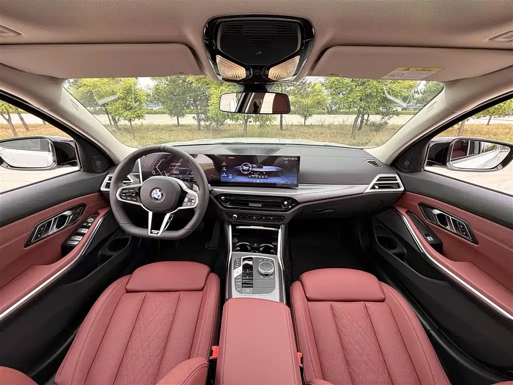 BMW 3 Series 2025 330Li M Sport Night Edition фото 7