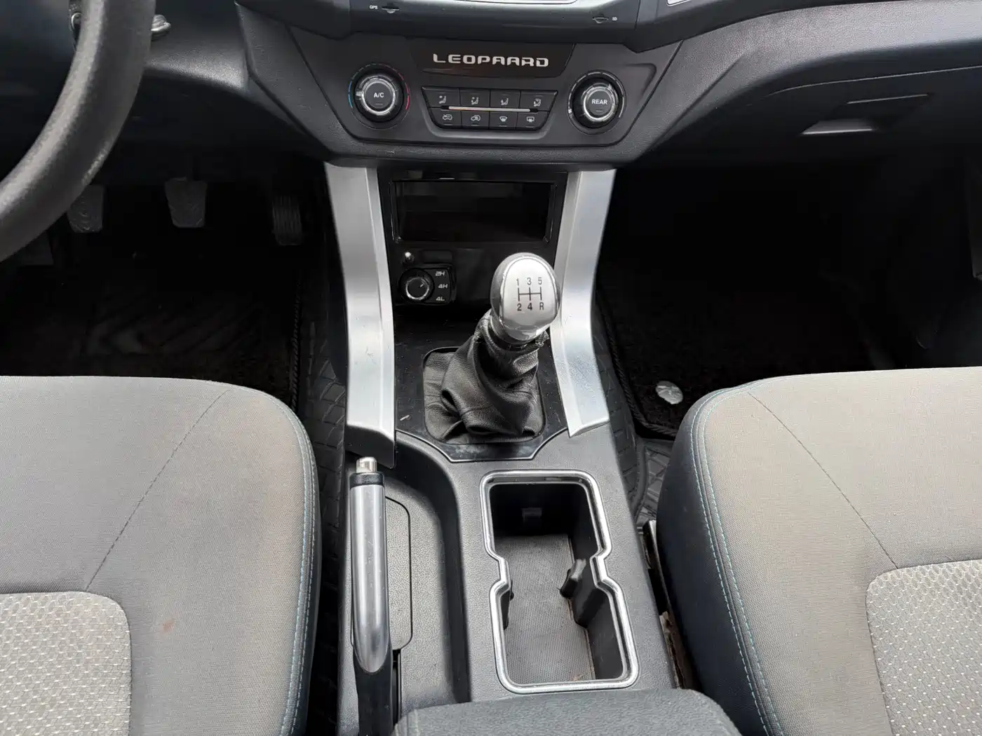 Leopaard Liebao Q6 2015 2.4L Manual 4WD Excellence фото 7