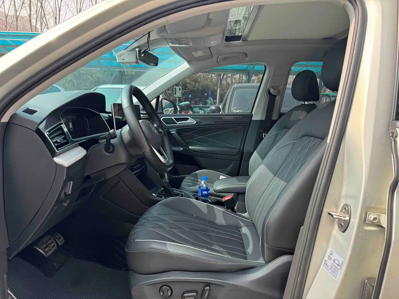 Volkswagen Tiguan L 2022 330TSI Auto 2WD R-Line Premium Edition фото 4
