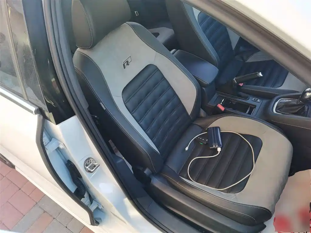 Volkswagen Sagitar 2016 280TSI Automatic R-Line фото 17