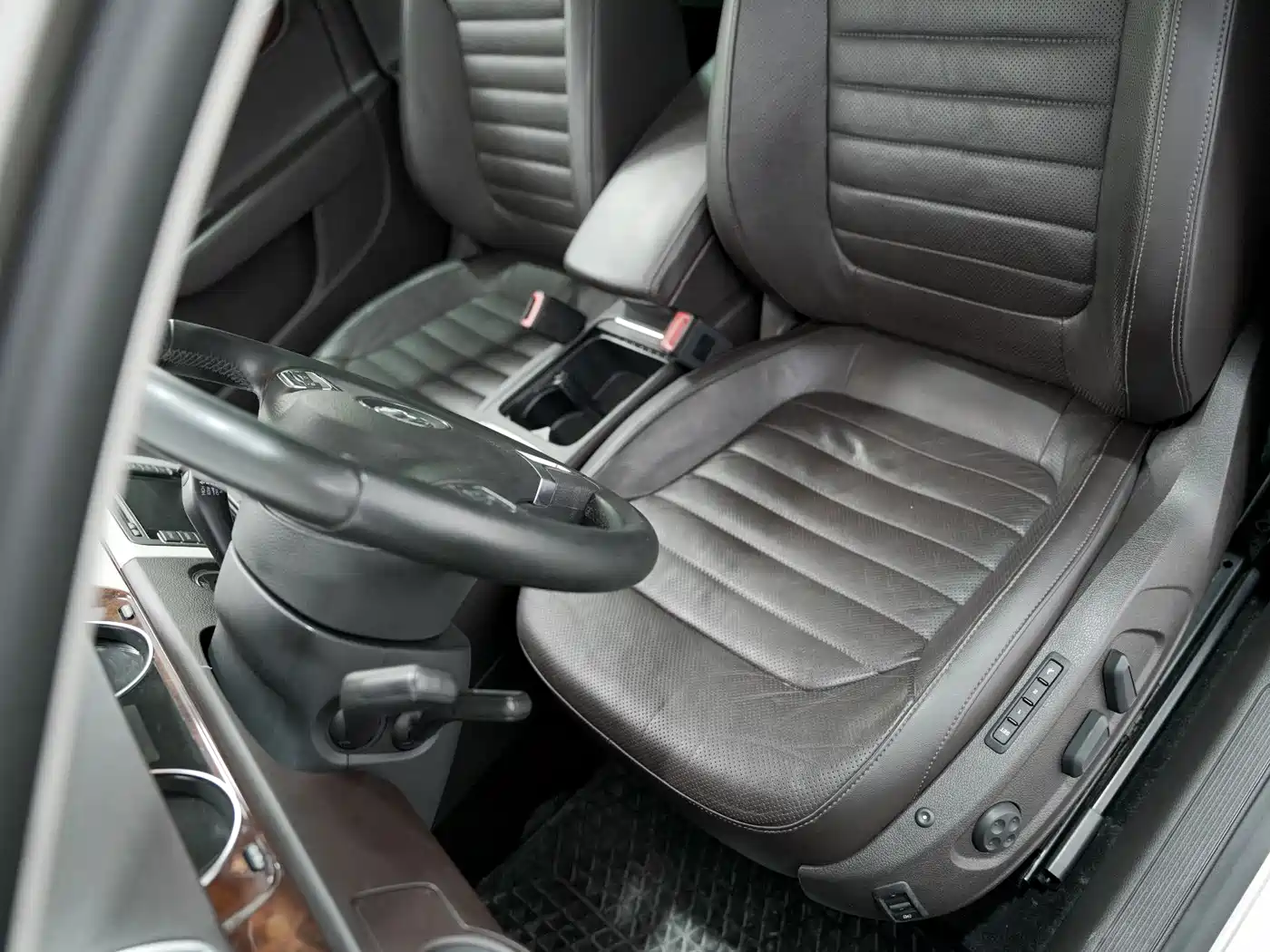Volkswagen Magotan (Import) 2012 Wagon 2.0TSI Luxury фото 13