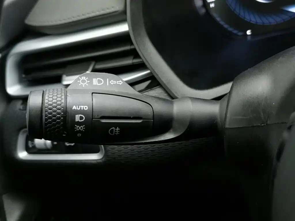 Photo 21 - Geely Emgrand