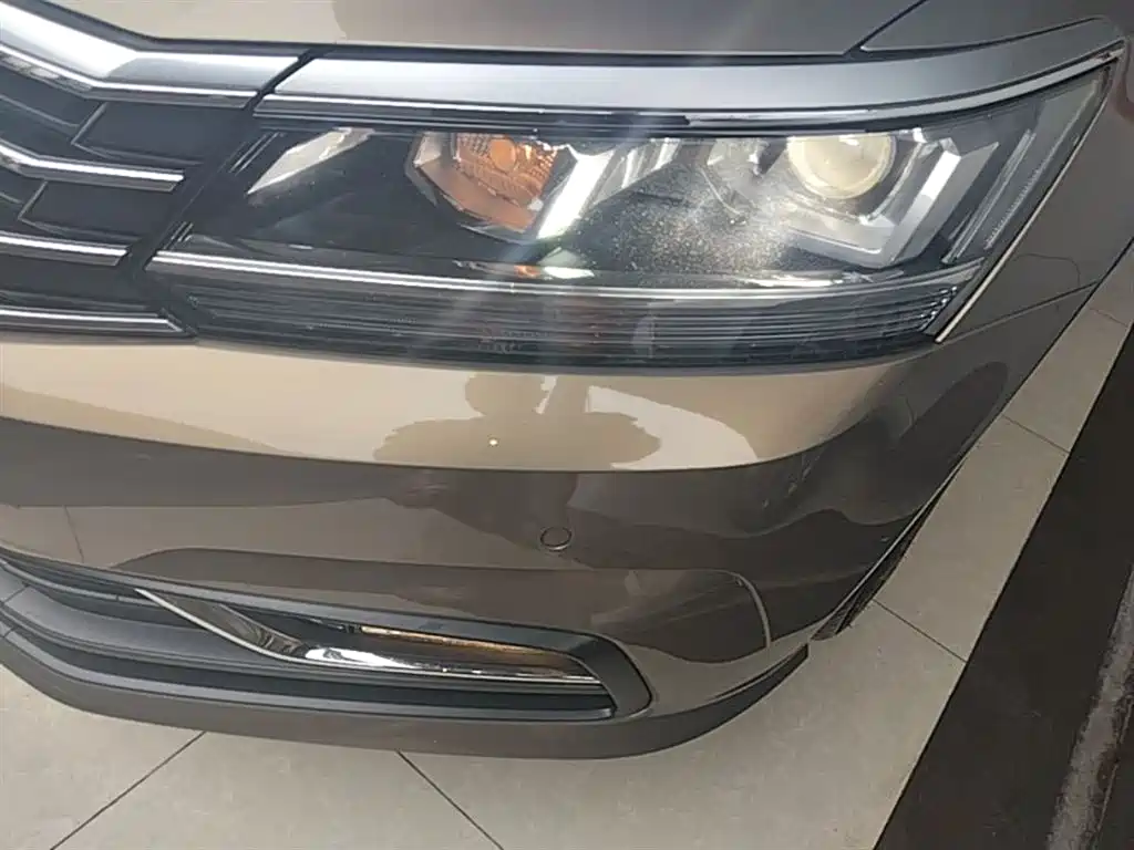 Volkswagen Passat 2017 280TSI DSG Prestige фото 24