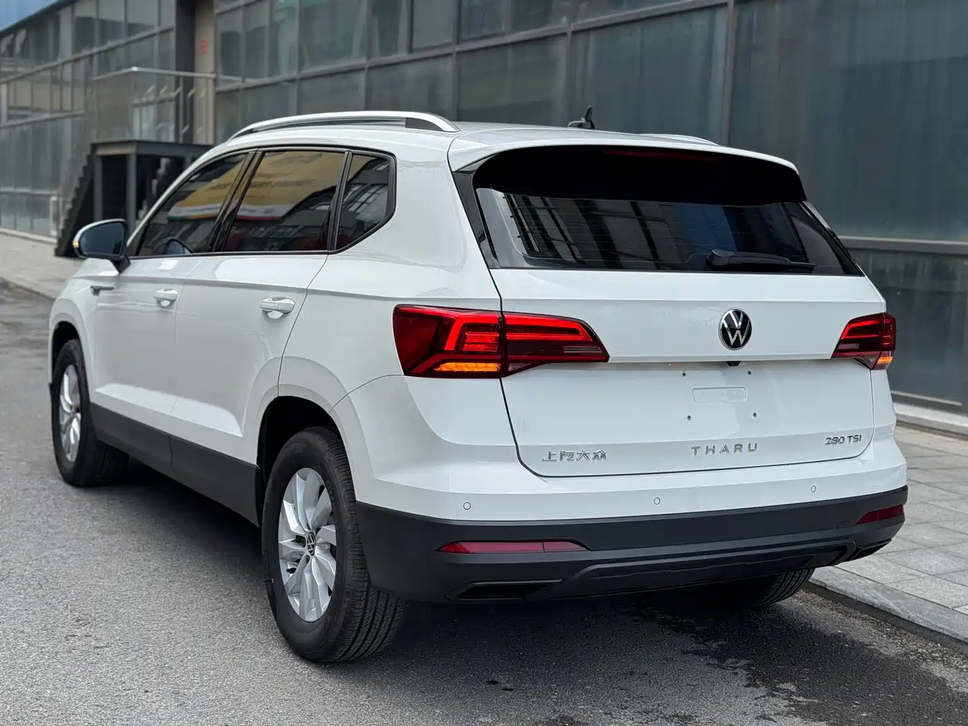 Volkswagen Tharu 2022 280TSI 2WD Trend фото 4