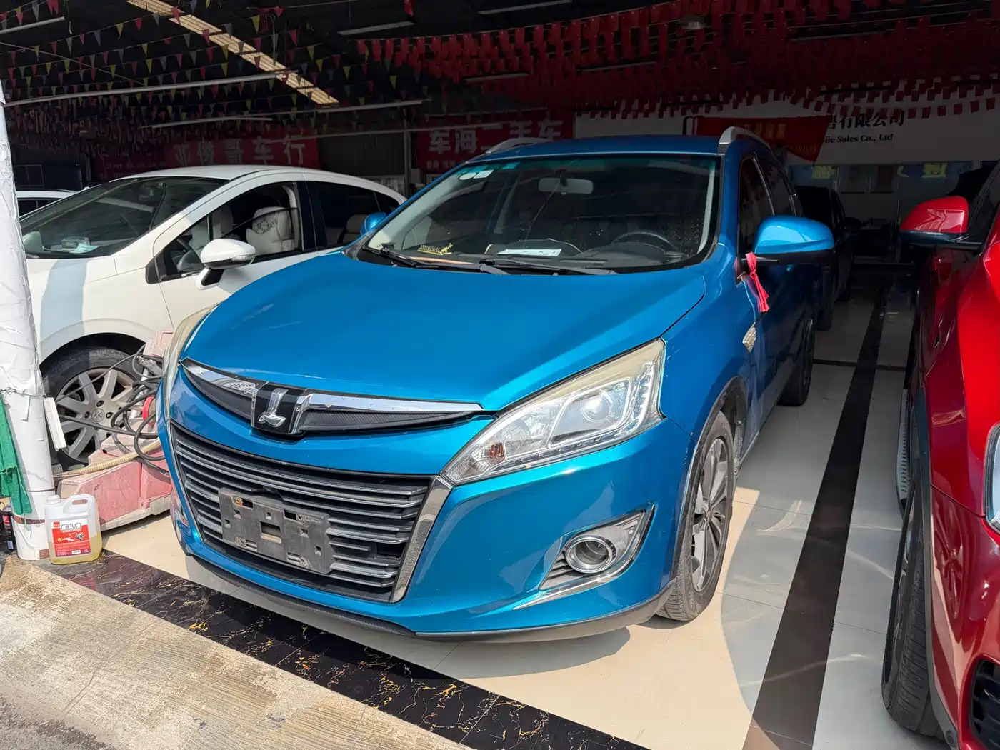Luxgen U6 SUV 2016 — пригон из Китая