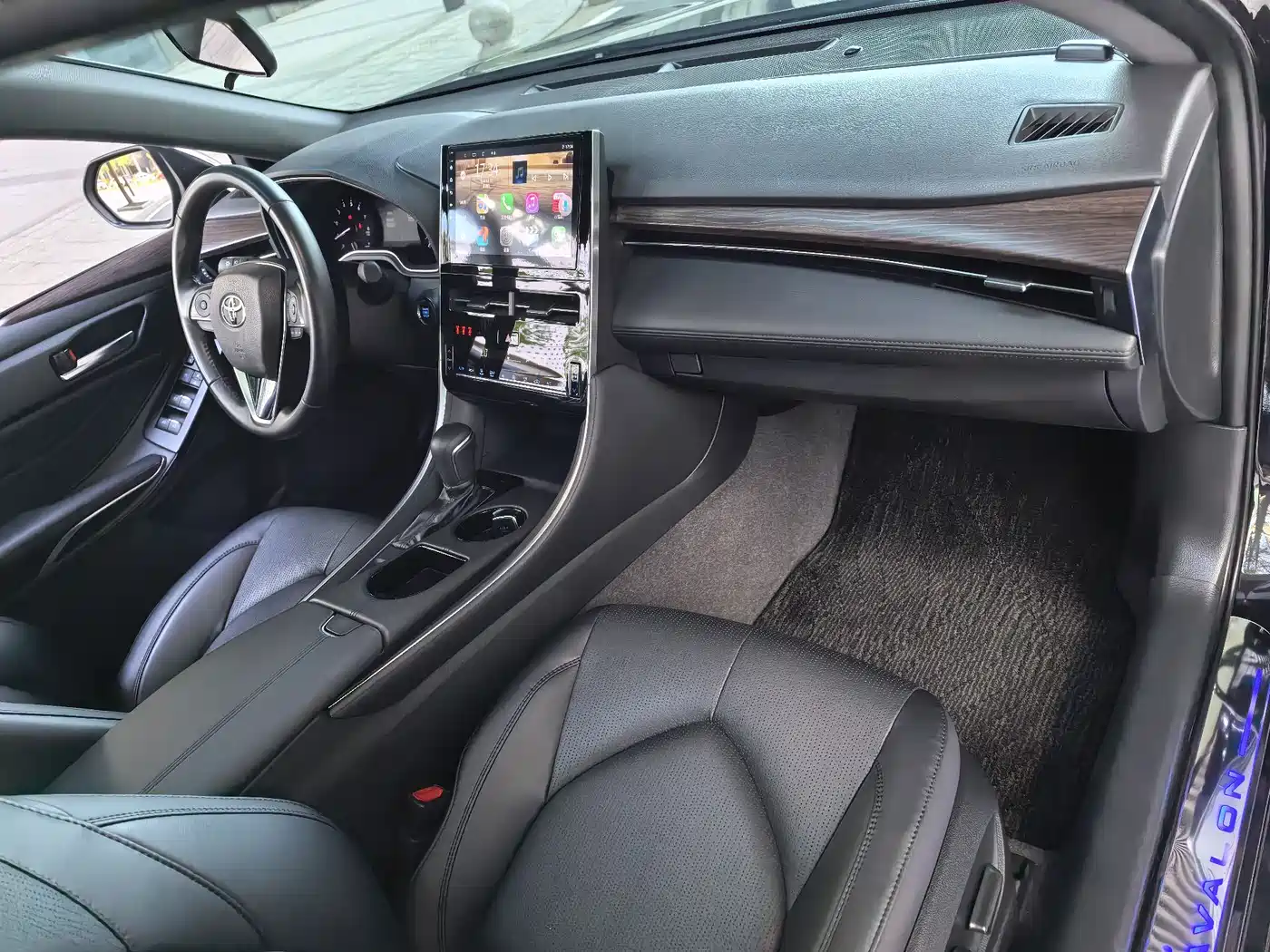 Toyota Avalon 2023 2.0L Premium Selection фото 10