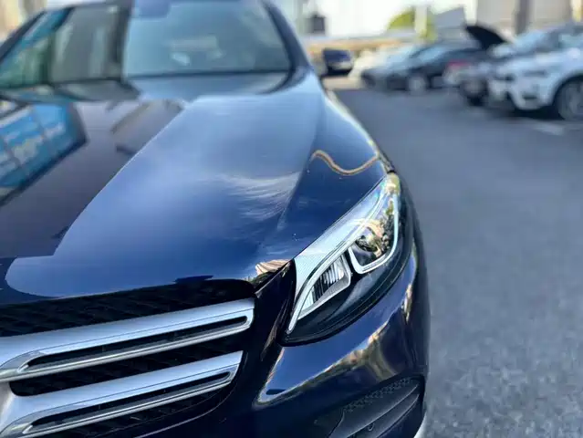 Mercedes-Benz GLC 2017 GLC 260 4MATIC Luxury — фото 3