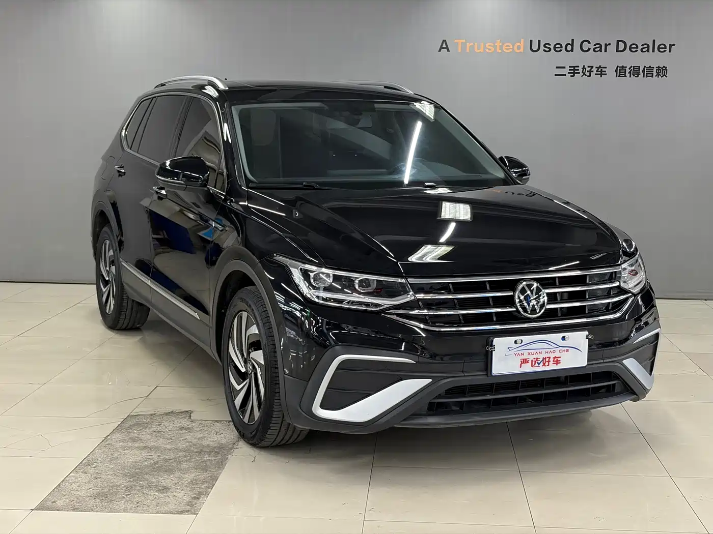 Volkswagen Tiguan L 2023 Facelift 330TSI Automatic 2WD Smart Edition фото 3