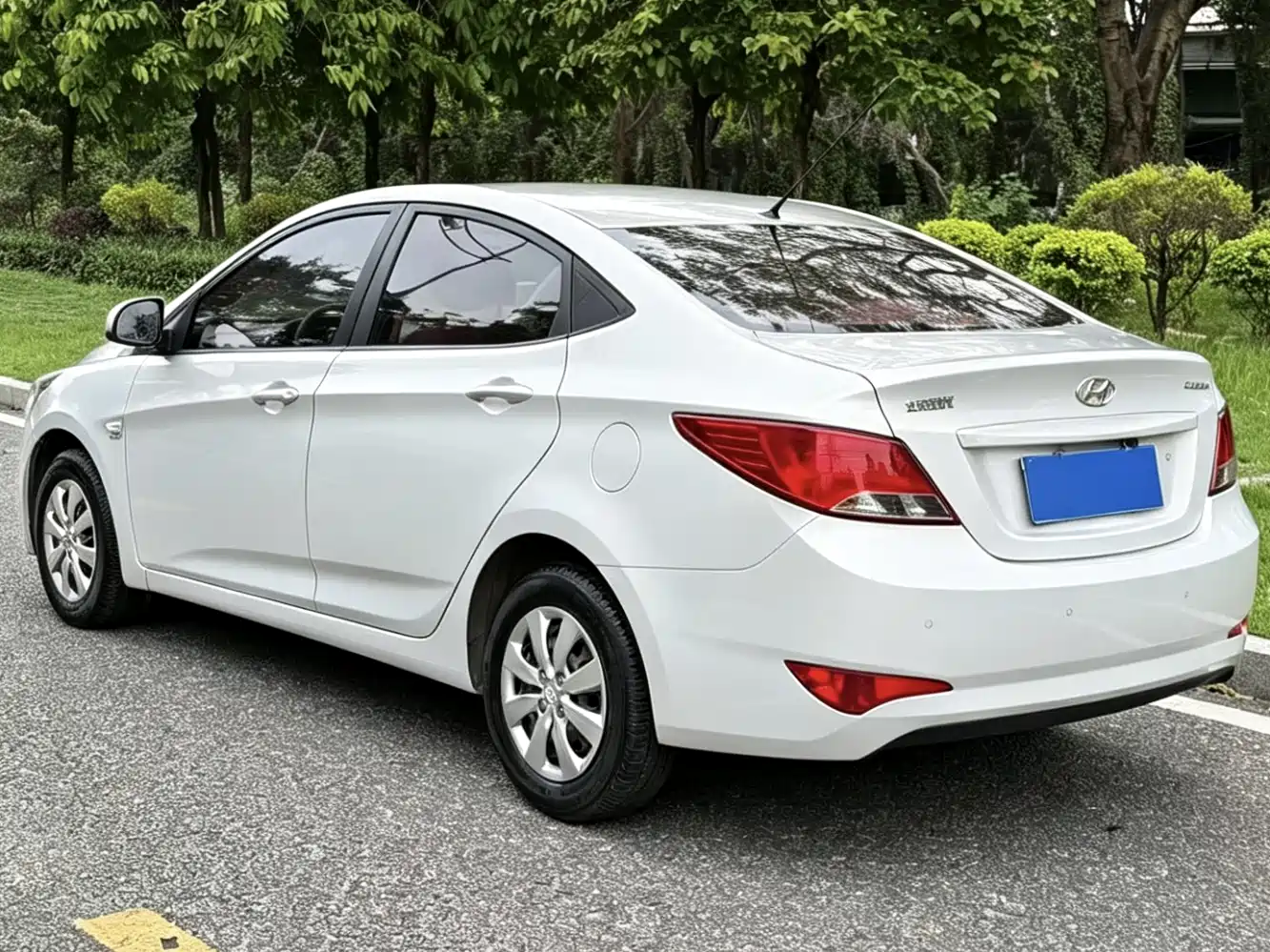 Hyundai Verna 2014 1.4L Manual Smart GLS фото 7