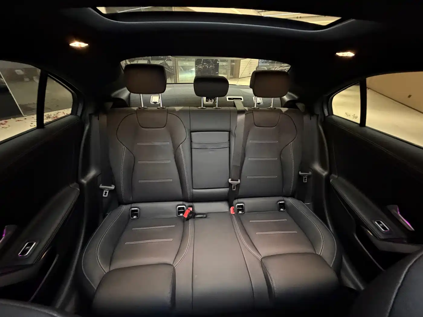 Mercedes-Benz A-Class AMG 2025 AMG A 35 L 4MATIC фото 17