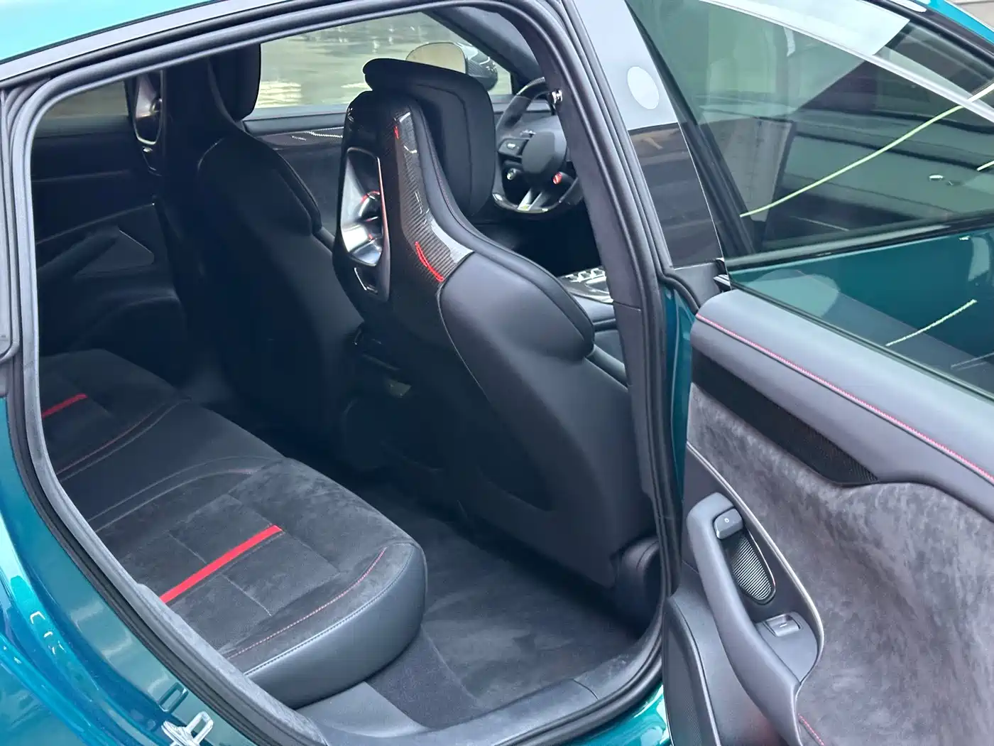 XIAOMI CAR XIAOMI SU7 ULTRA