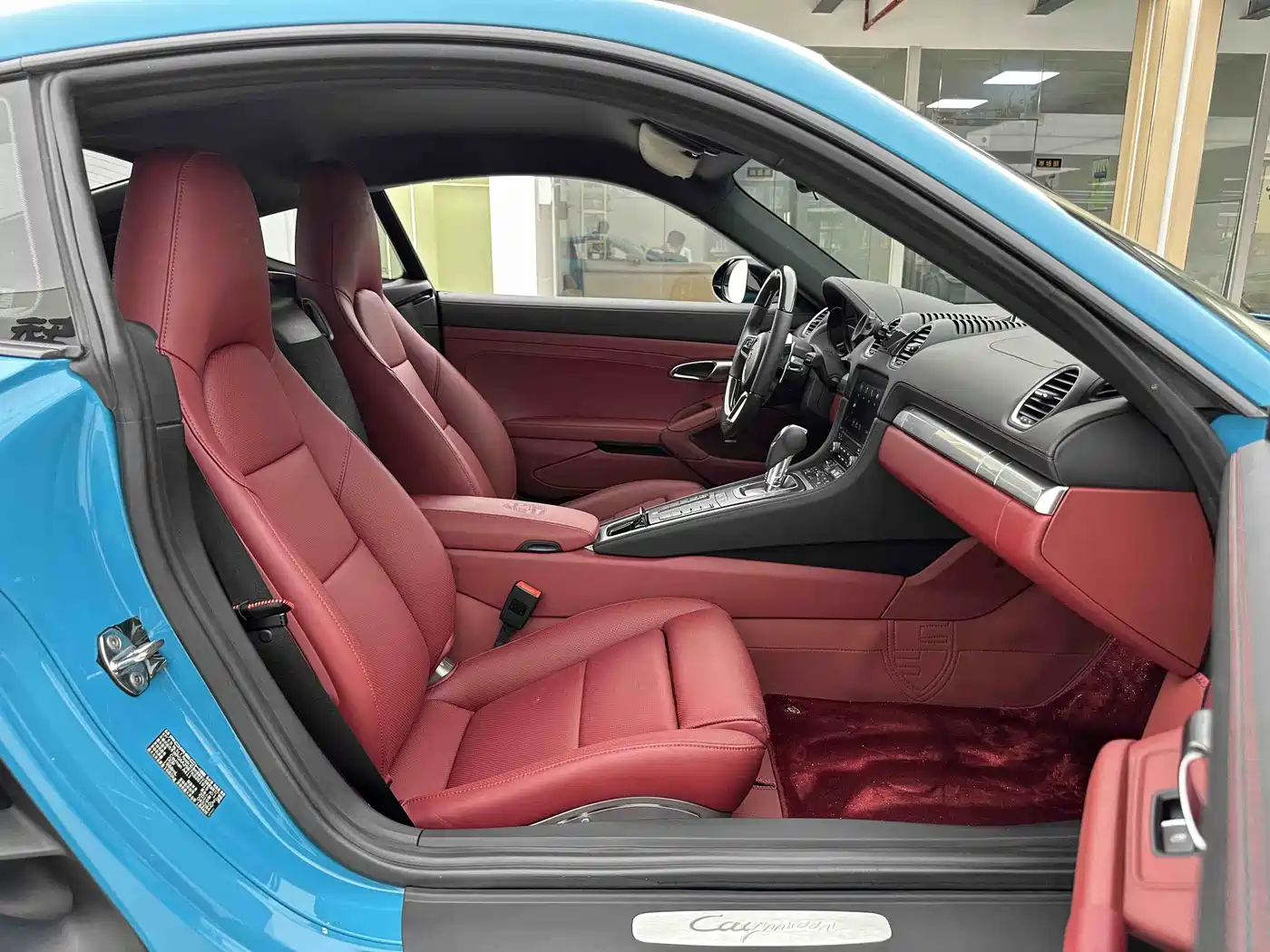 Porsche 718 2018 Cayman 2.0T фото 9
