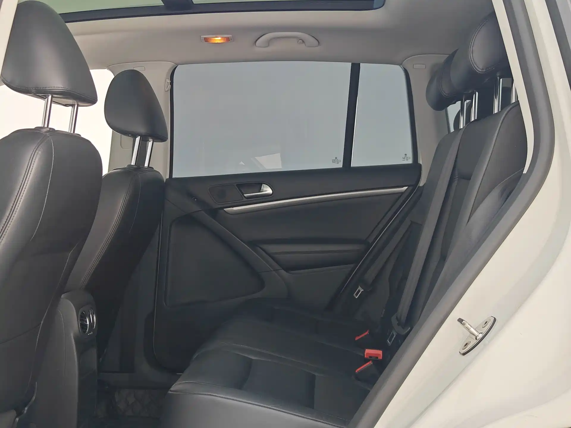 Фото 8 - Volkswagen Tiguan