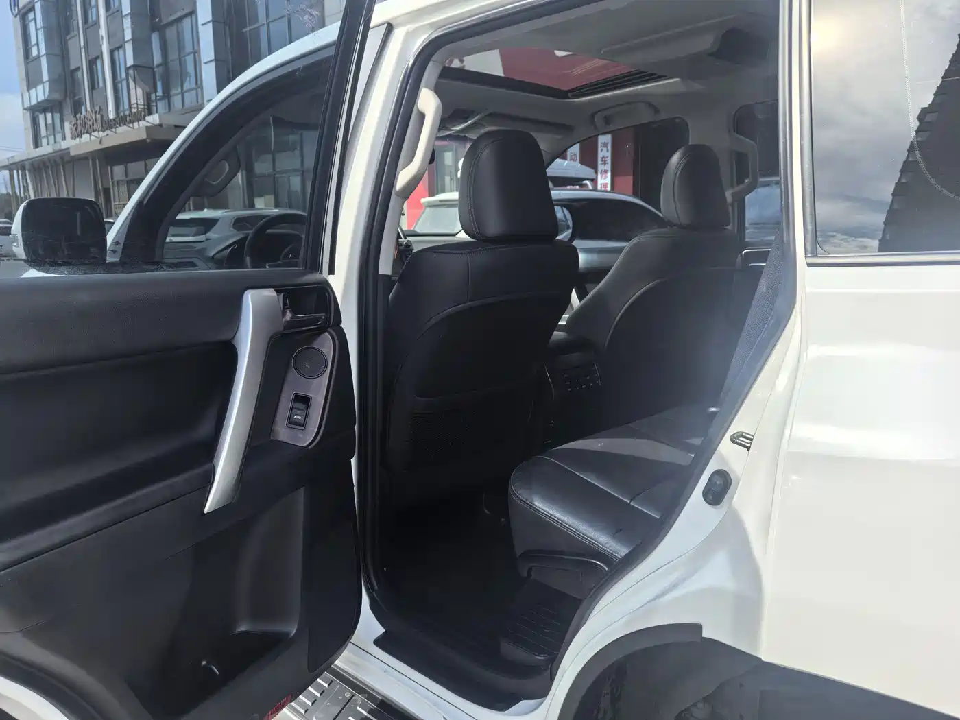 Фото 7 - Toyota Prado