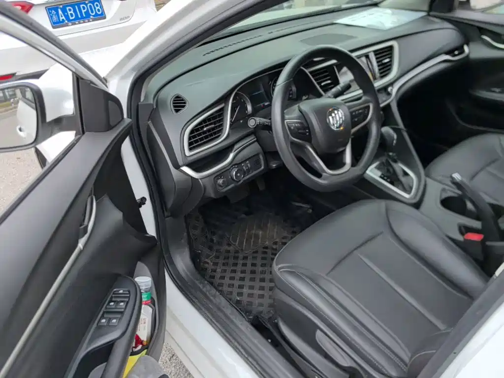 Фото 16 - Buick Excelle